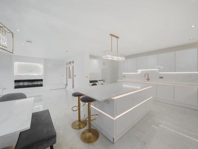 House for rent in Dollis Hill, Greater London