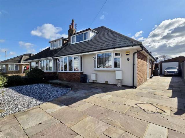 Semi Detached House for sale in St Annes, St Annes