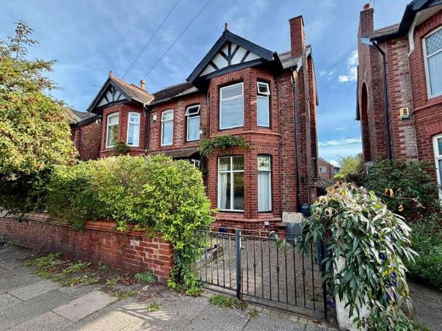 Farm for sale in Chorlton-cum-Hardy, Manchester