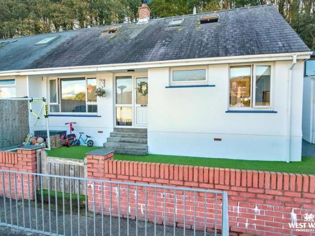 Farm for sale in Dale