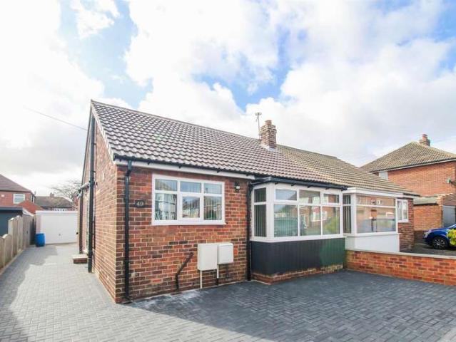 Farm for sale in Hanging Heaton, Dewsbury