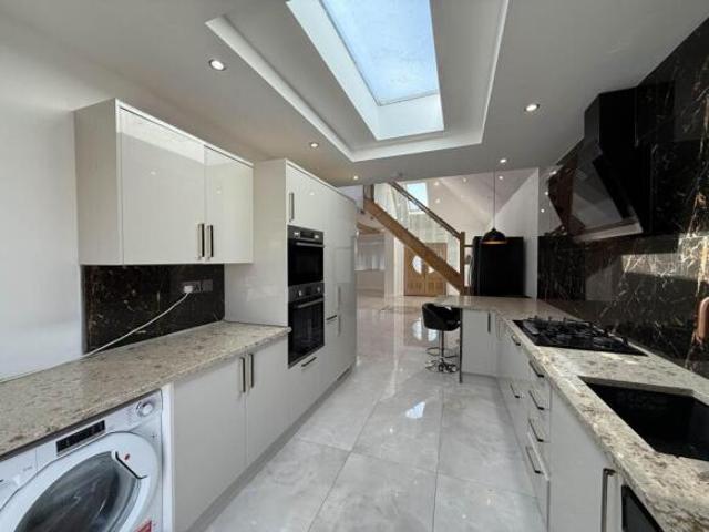 Bungalow for rent in Spring Park, Luton