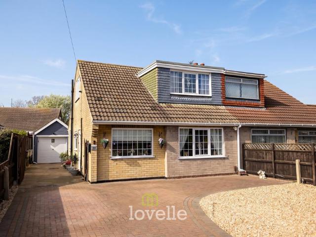 House for sale in Laceby
