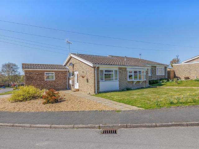 Bungalow for sale in Eastbridge, Suffolk