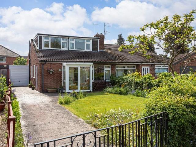House for sale in High Field, York