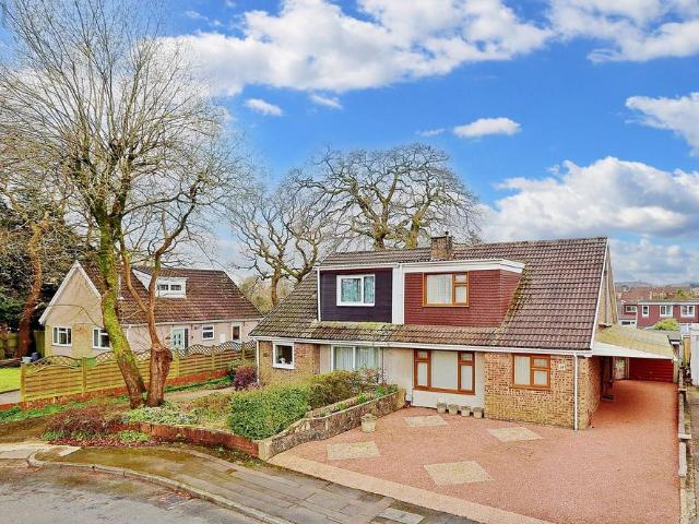 Bungalow for sale in Llantwit Fardre, Upper Boat