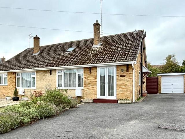 Bungalow for sale in Quemerford, Calne