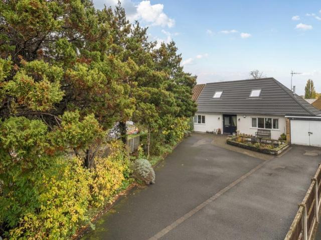 Bungalow for sale in Wollaton Park, Haddon