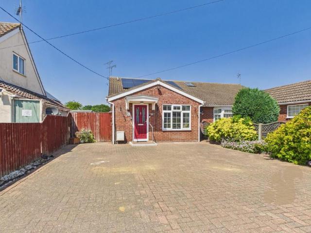 Bungalow for sale in Dale Hill, Essex