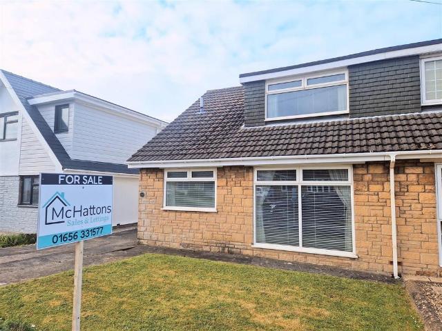 Bungalow for sale in Porthcawl, Nottage