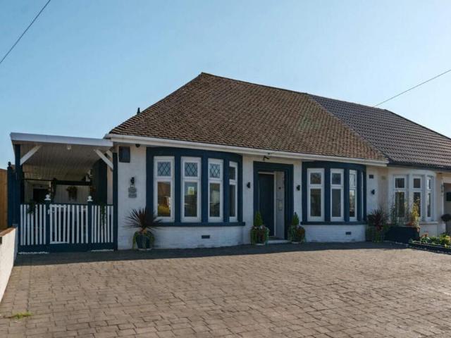 Bungalow for sale in Falcon Lodge, Wales