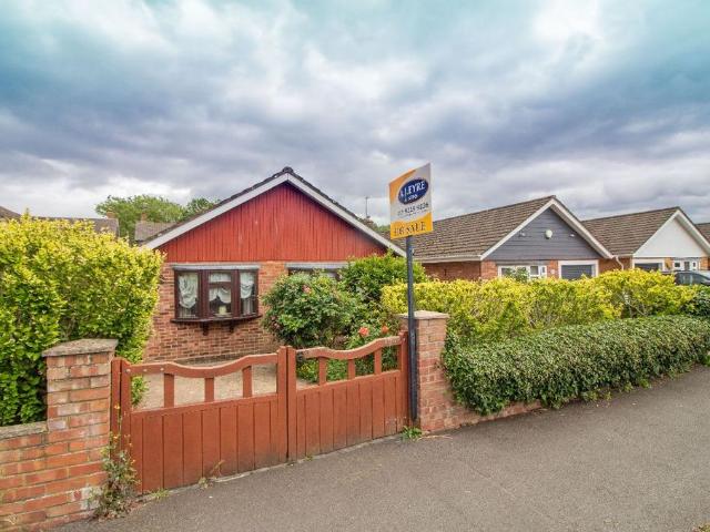 Bungalow for sale in Spring Vale, Hampshire