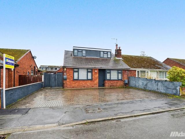 Bungalow for sale in Sutton Weaver, Cheshire