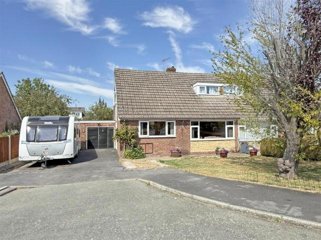 Bungalow for sale in Bomere Heath, Shropshire