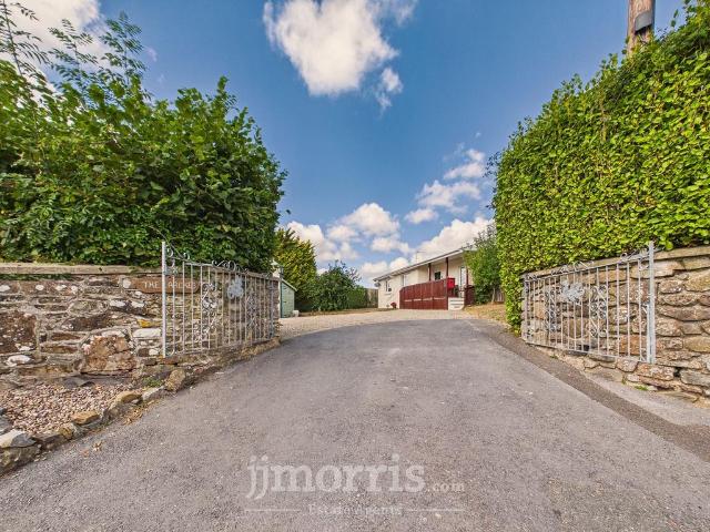 Bungalow for sale in Reynalton, Wales