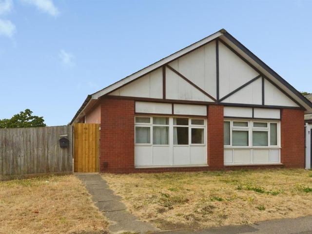 Bungalow for sale in Bletchley, Milton Keynes