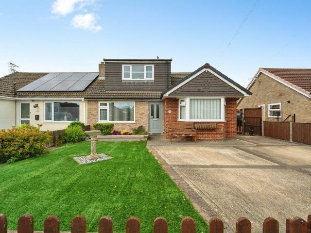 Bungalow for sale in Waltham, Brigsley