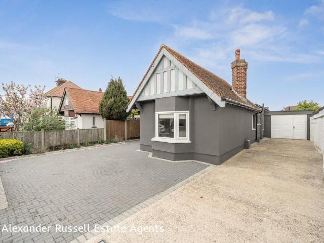 Bungalow for sale in Millmead, Acol