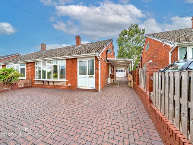 Bungalow for sale in Pye Green, Chadsmoor
