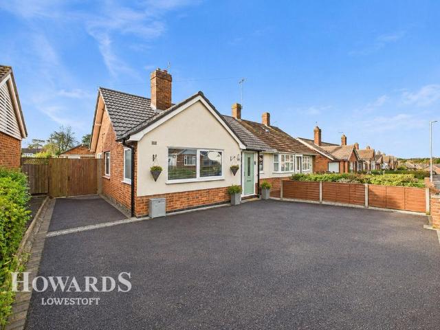 Bungalow for sale in Eastbridge, Suffolk