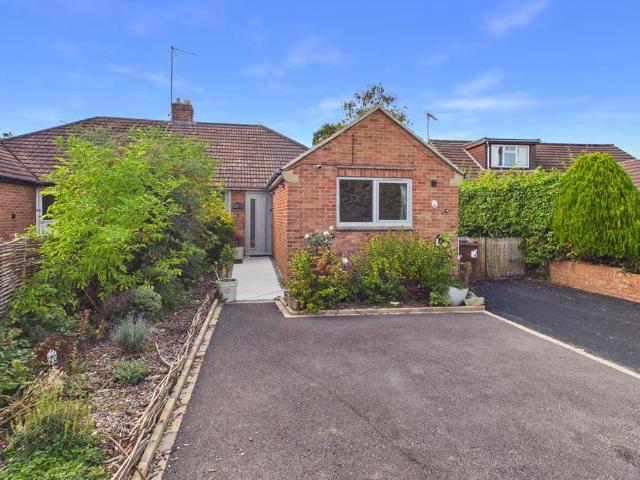 Bungalow for sale in Brookfield, Tewkesbury