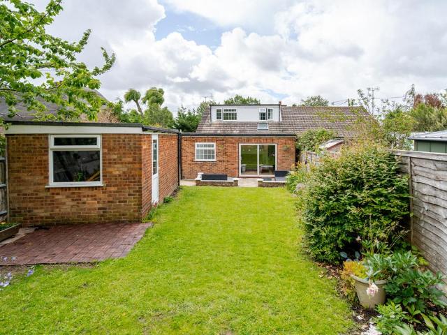 Bungalow for sale in Tilsworth, Bedfordshire