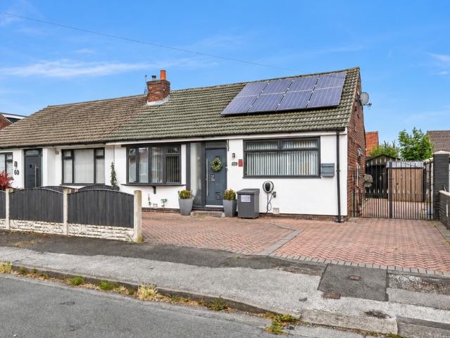 Bungalow for sale in Burtonwood and Westbrook, Burtonwood