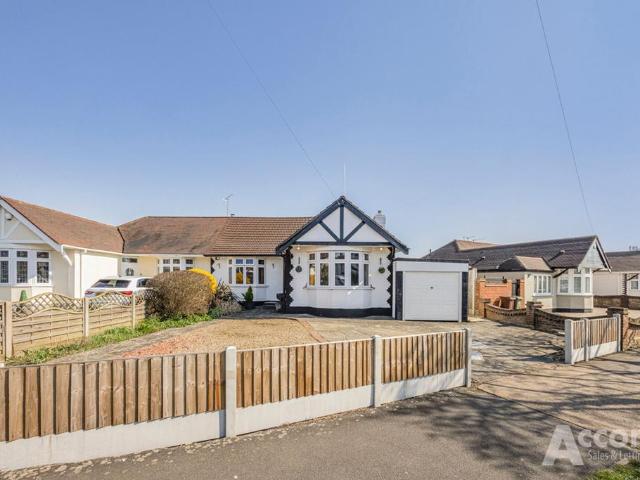 Bungalow for sale in Collier Row, Greater London