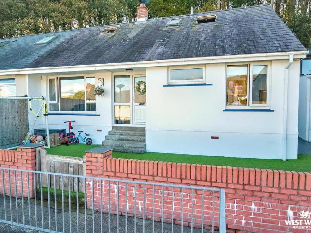 Bungalow for sale in Dale