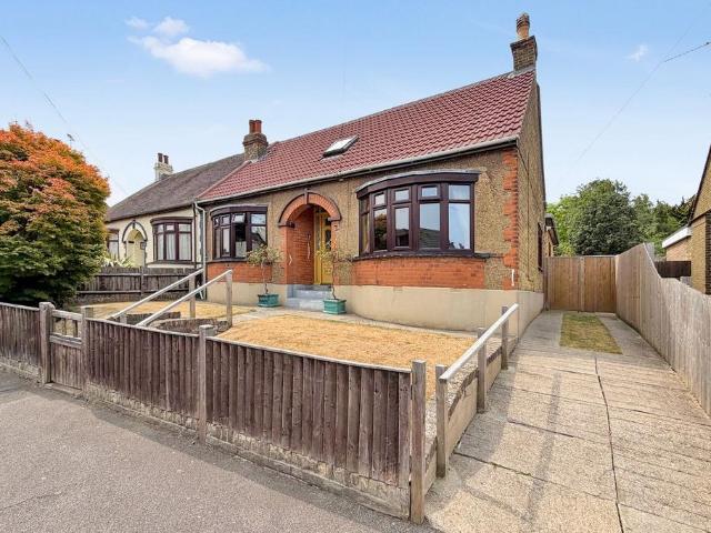 Bungalow for sale in Gillingham