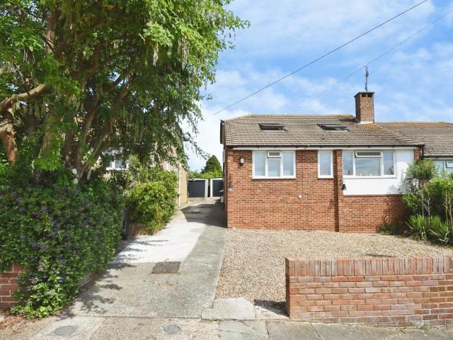 Bungalow for sale in Upton, Acol