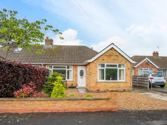 Bungalow for sale in High Field, York