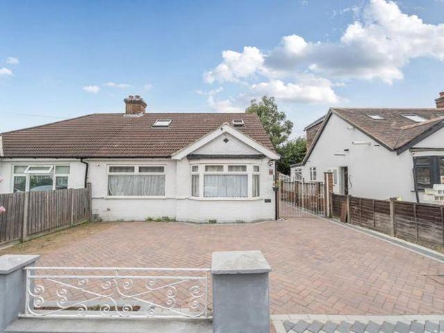 Bungalow for sale in London Borough of Ealing, Greater London