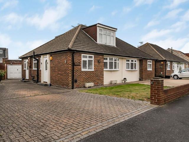 Bungalow for sale in London Borough of Hounslow, Greater London