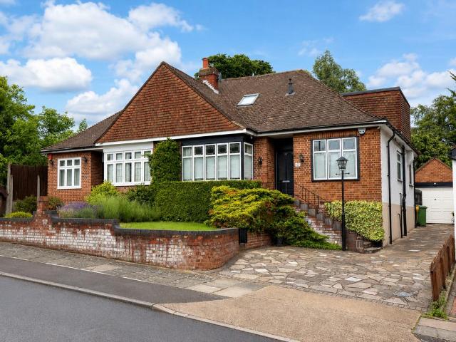Bungalow for sale in Collier Row, Greater London