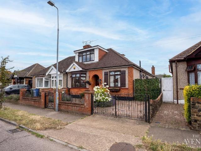 Bungalow for sale in Grays, Essex