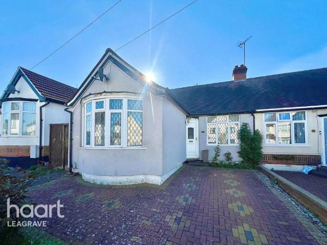 Bungalow for sale in Leagrave, Luton