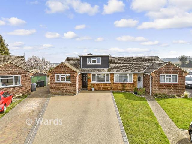 Bungalow for sale in The Bridge, Kent