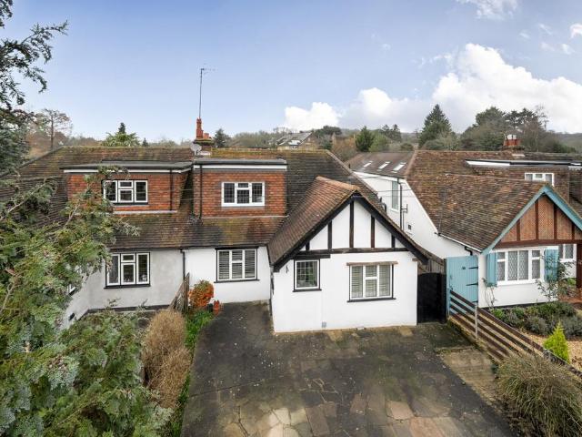 Bungalow for sale in Heronsgate, Batchworth
