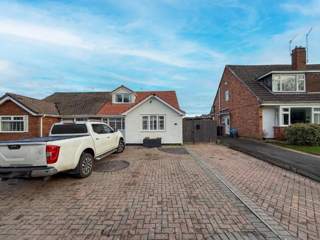 Bungalow for sale in Feckenham, City Of Bristol