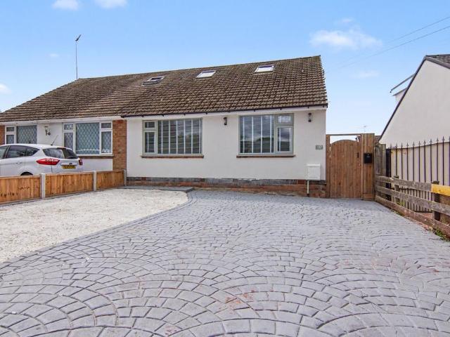 Bungalow for sale in Brandon, New Bilton