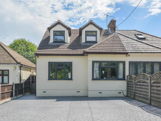 Bungalow for sale in Pilgrims' Hatch, Navestock Side