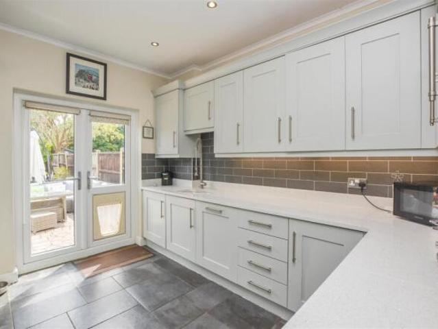 Bungalow for sale in Pilgrims' Hatch, Navestock Side