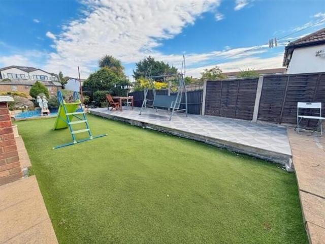 Bungalow for sale in Dagenham, Greater London