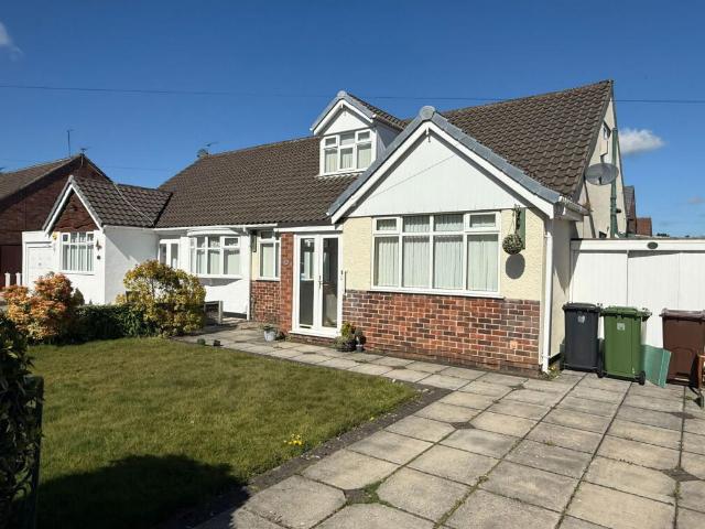 Bungalow for sale in Maghull
