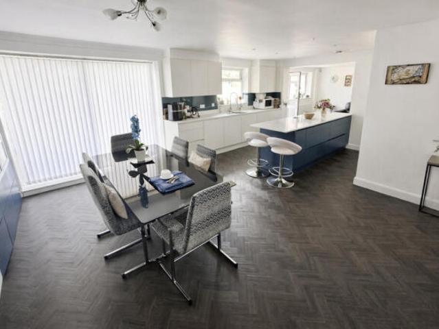 Bungalow for sale in Five Acres, Hertfordshire