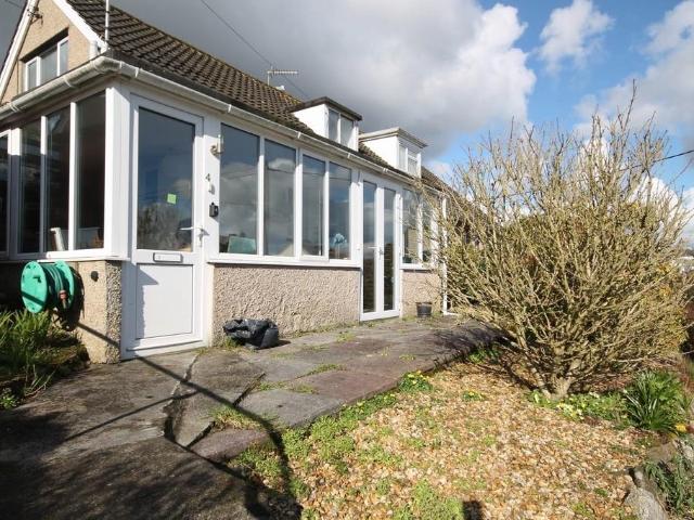 Bungalow for rent in Penryn, Cornwall