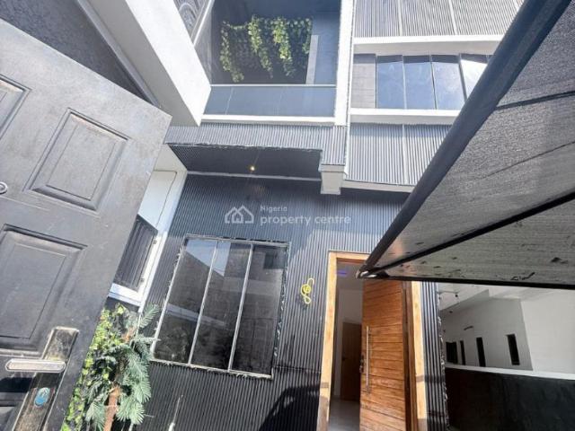 Duplex for rent in Eti Osa, Lagos