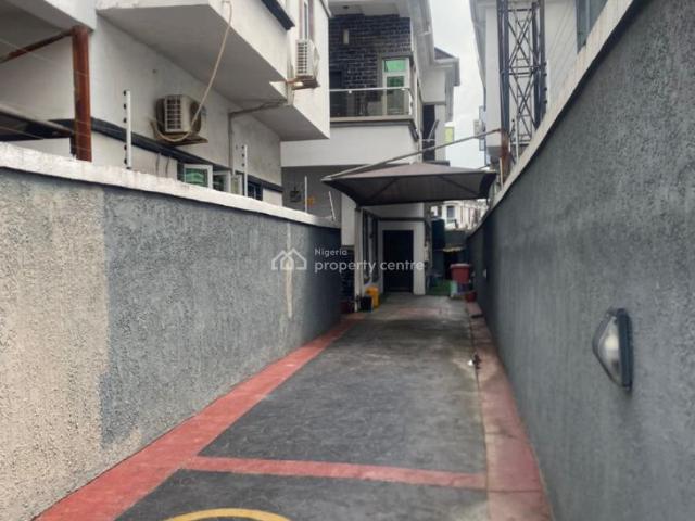 Duplex for rent in Eti Osa, Lagos