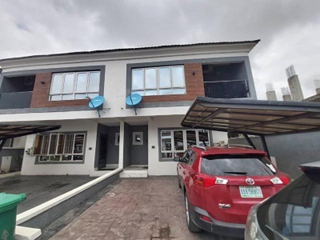 Detached house for sale in Eti Osa, Lagos